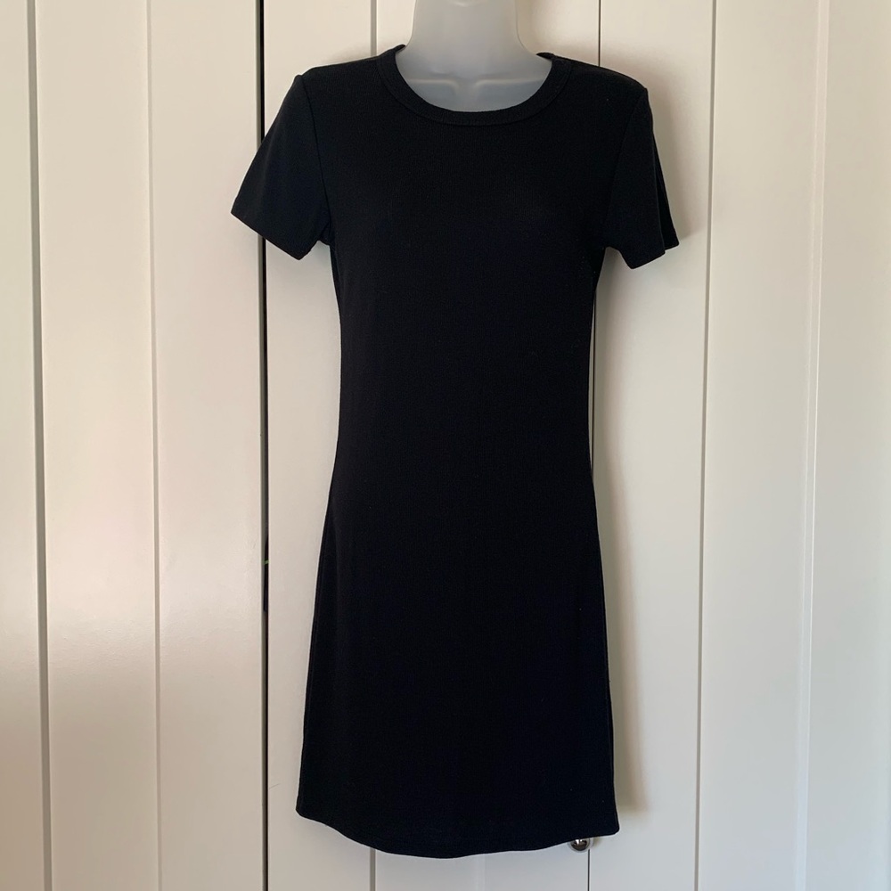 Lulus A stretchy slim rib knit black tee maxi dress S.